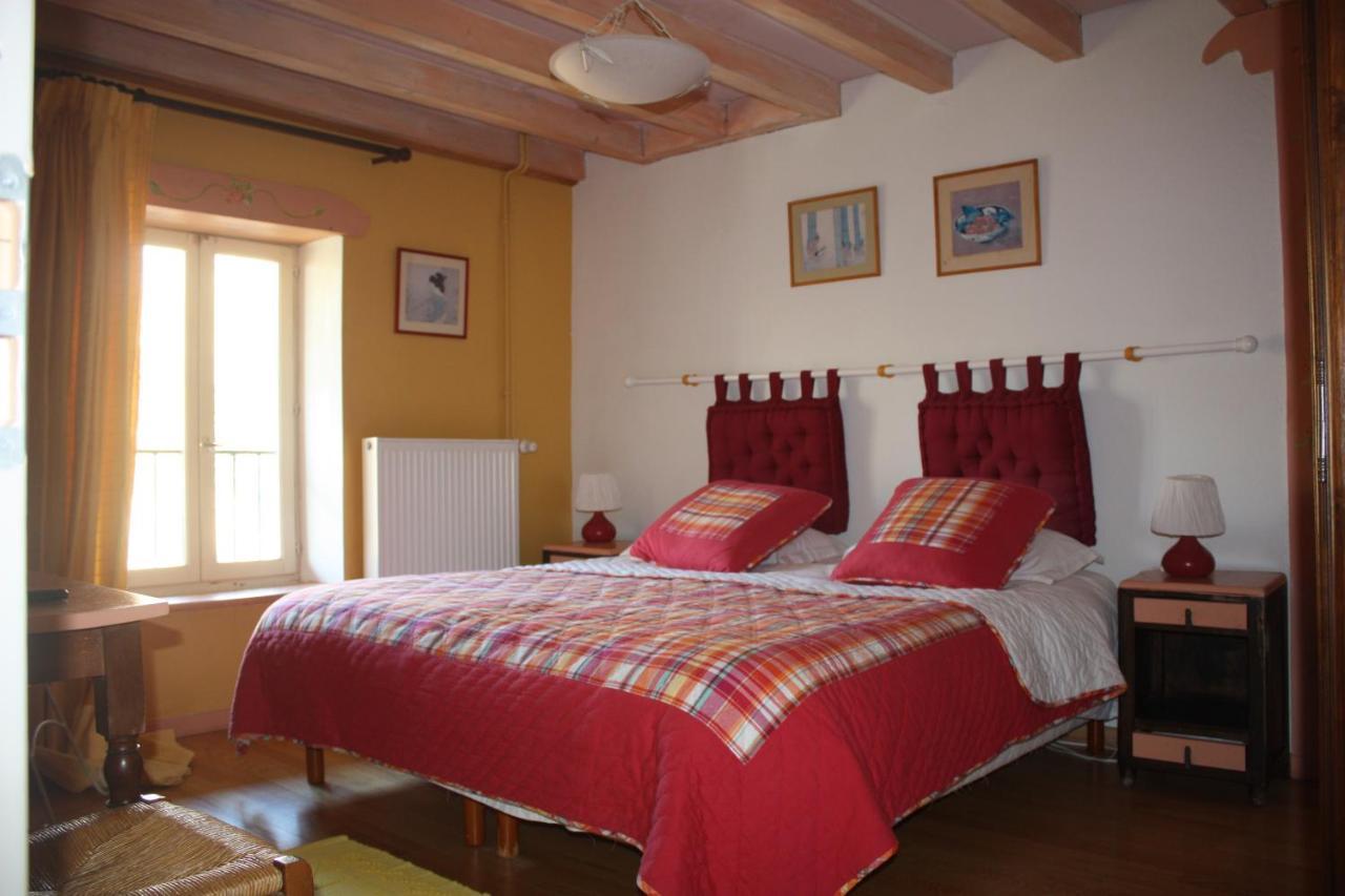 La Clairiere Du Moulin Bed & Breakfast Lepin-le-Lac Exterior photo